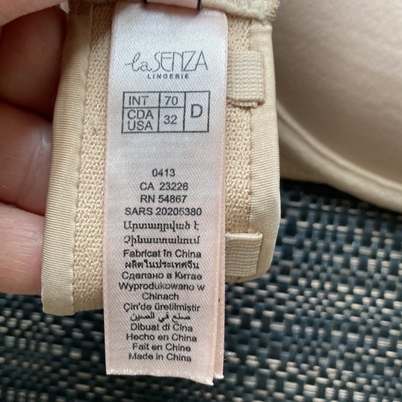 La Senza Strapless Padded Bra, Lingerie, Tan, 32D, GUC - Picture 4 of 4